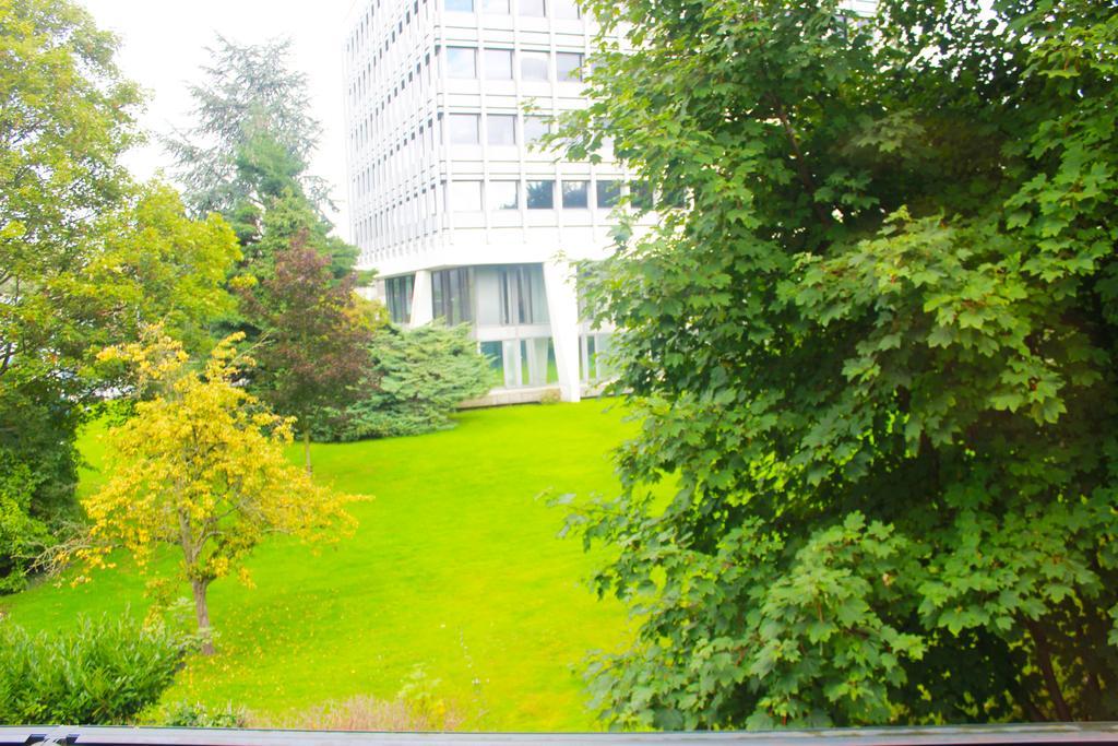 Story' Inn Bryssel Exteriör bild